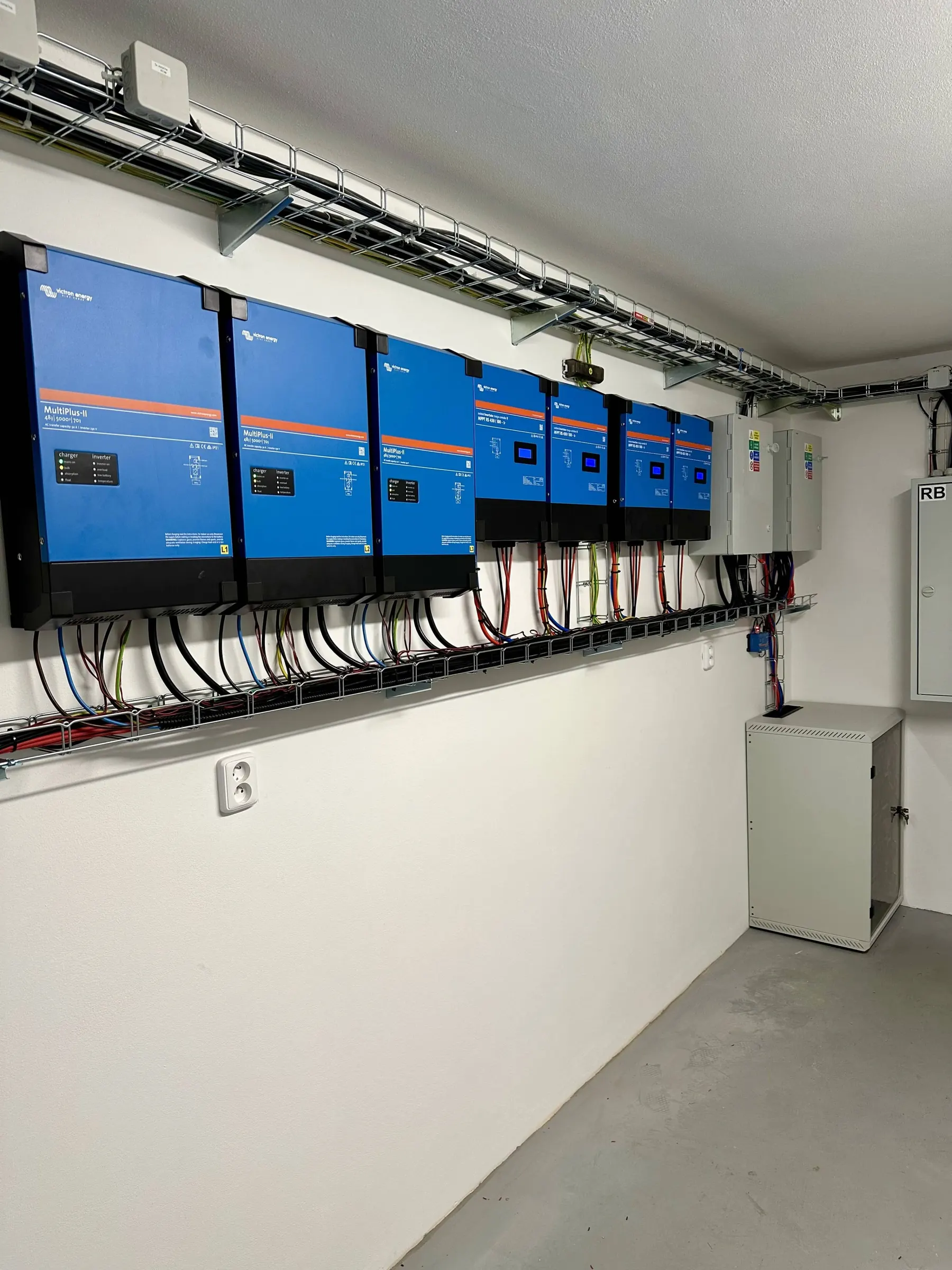 Praha – Chodov – Výkon 17 kWp, Baterie 18 kWh – fotografie 2