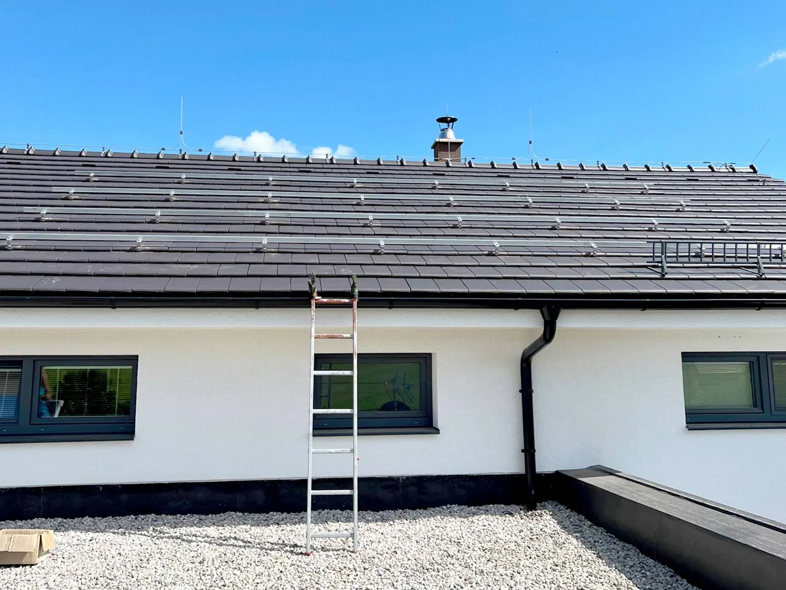 Hradec Králové – Výkon 9,79 kWp, Baterie 18 kWh – fotografie 2