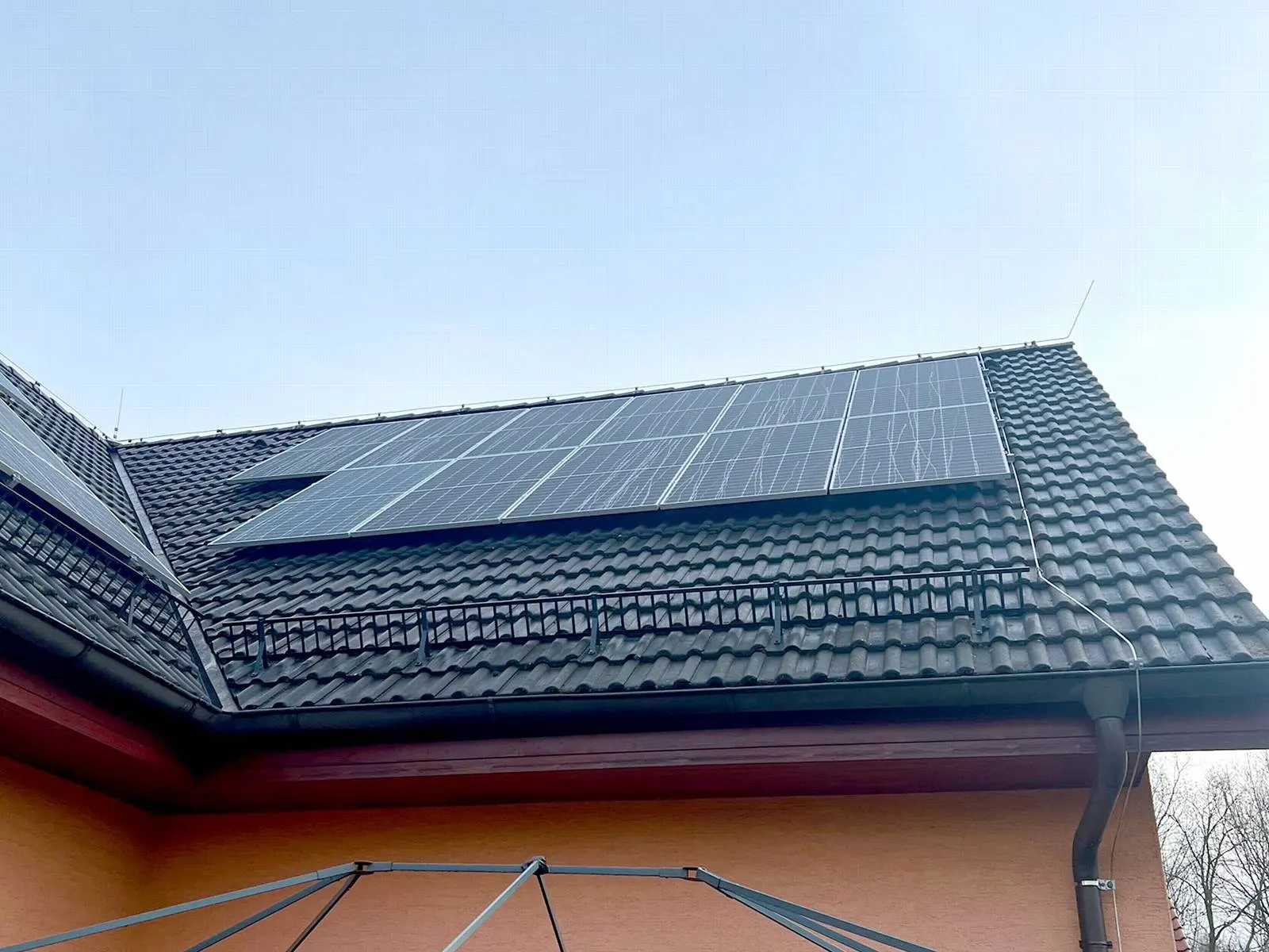 Srch – Výkon 13,35 kWp, Baterie 14,4 kWh – fotografie 2