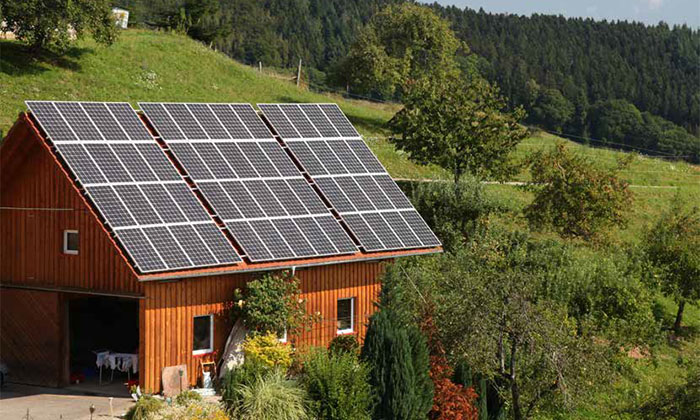 Hybridní fotovoltaické systémy s bateriovým úložištěm a black-out systémem - Fotovoltaická elektrárna na klíč